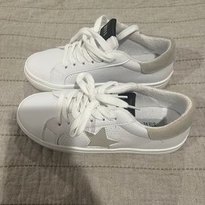 Steve Madden sneakers